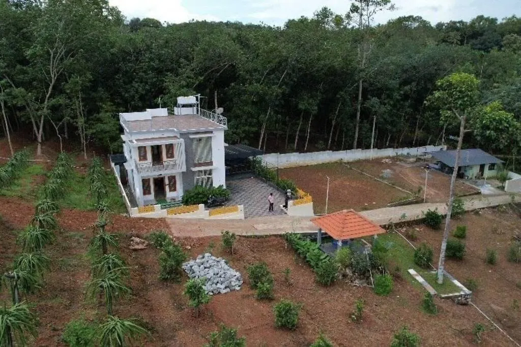 Bk Farmhouse Homestay Balarampuram